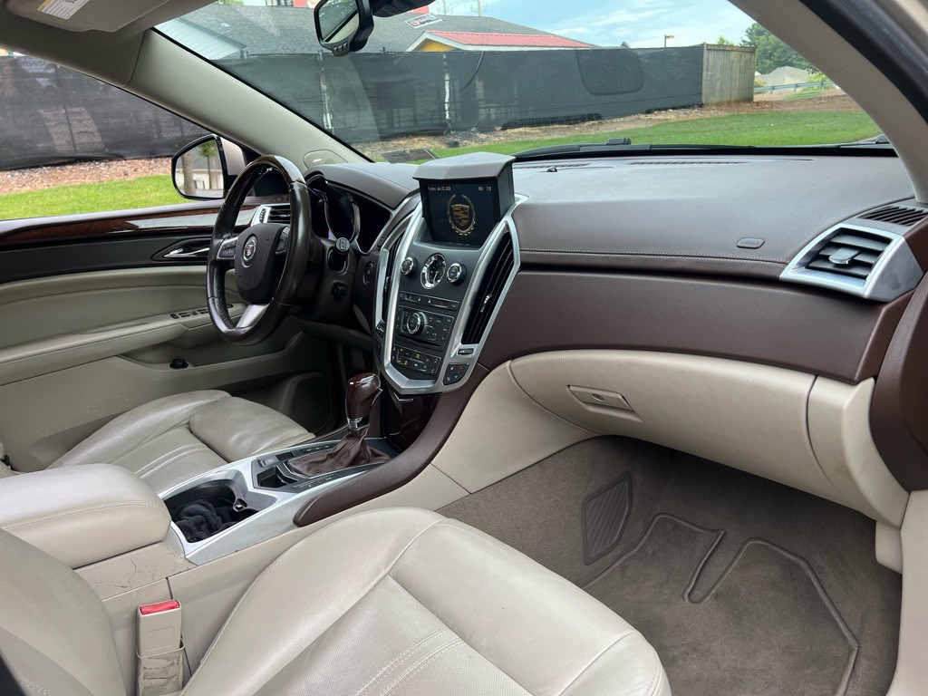 2011 Cadillac SRX Image 12