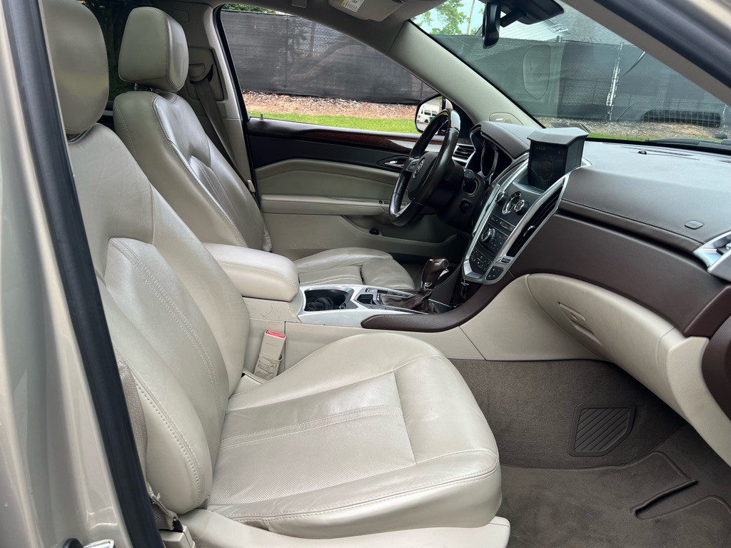 2011 Cadillac SRX Image 13