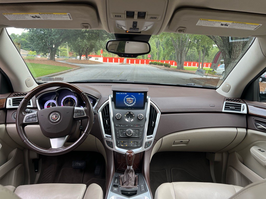 2011 Cadillac SRX Image 14