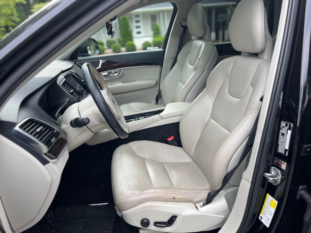 2016 Volvo XC90 Image 9