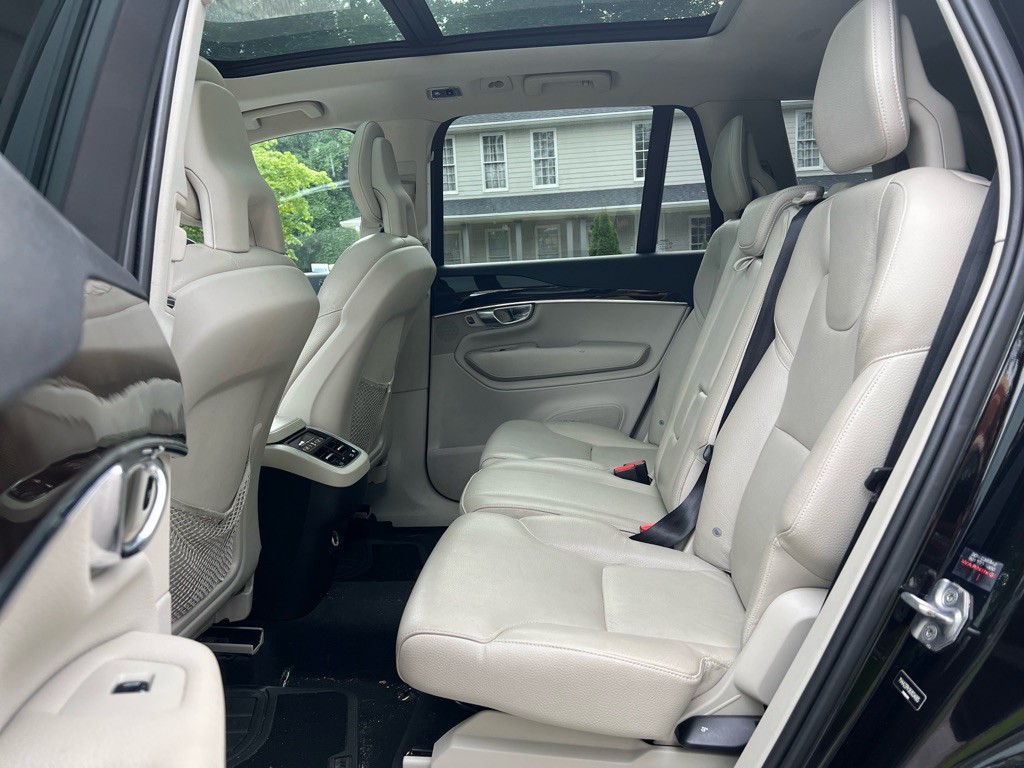 2016 Volvo XC90 Image 10