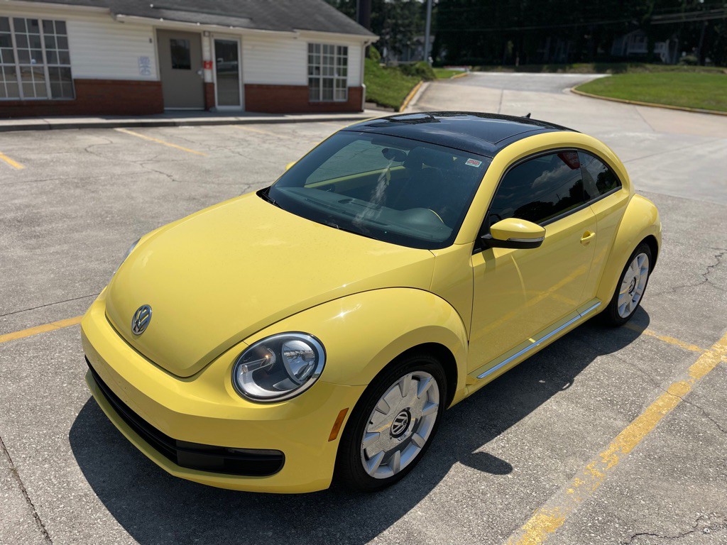 2013 Volkswagen Beetle Image 6