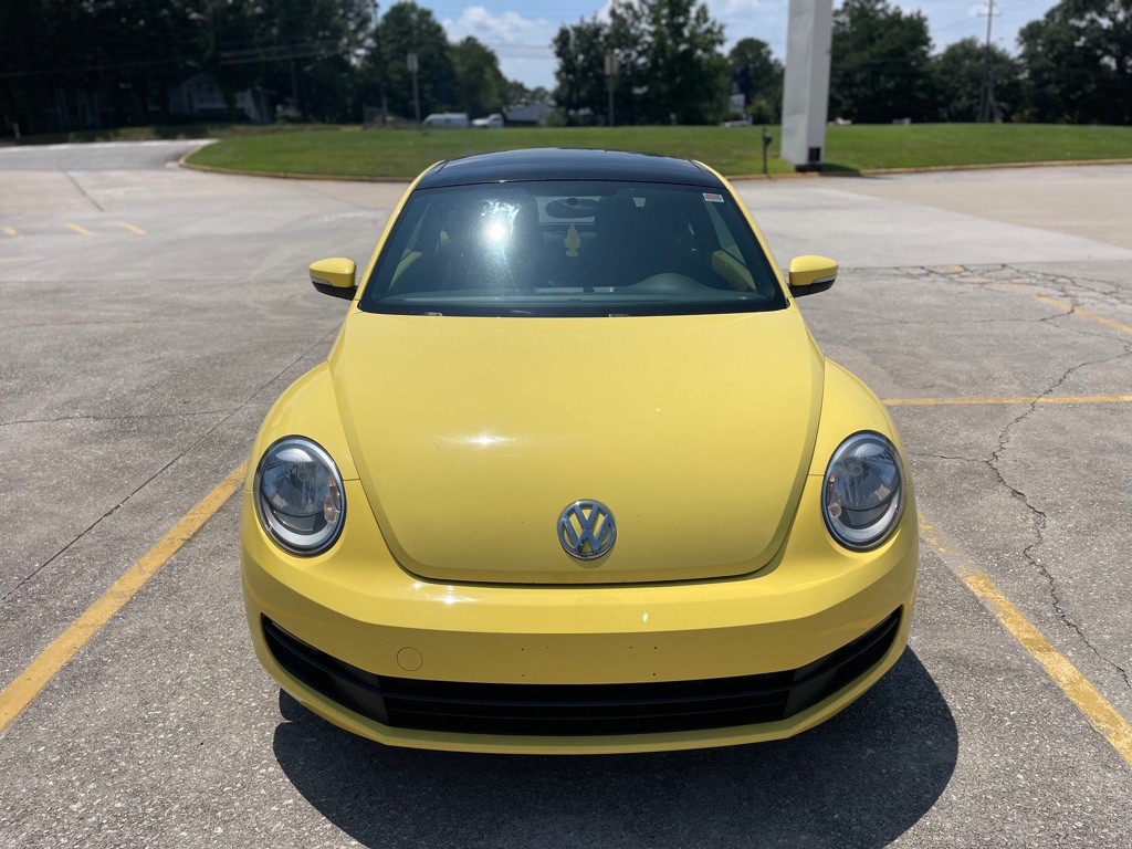 2013 Volkswagen Beetle Image 7
