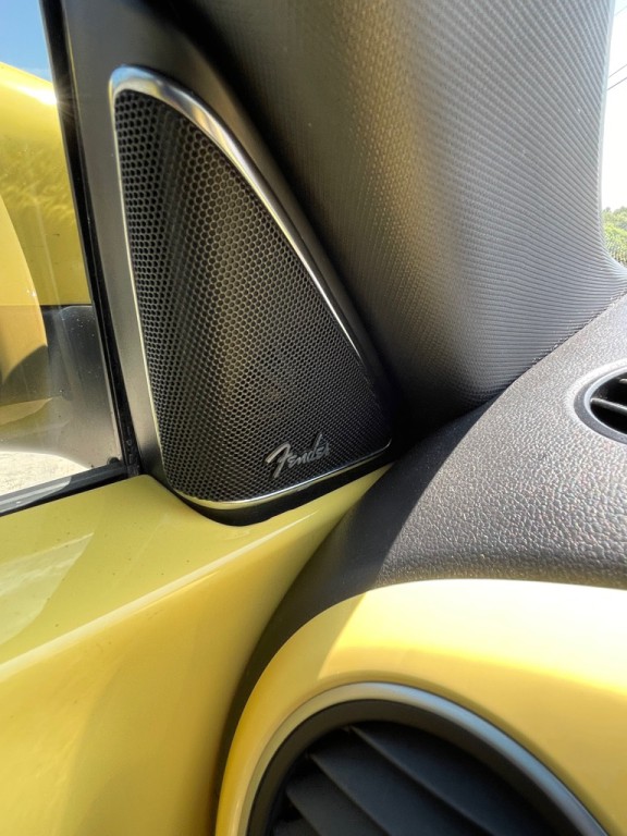 2013 Volkswagen Beetle Image 18