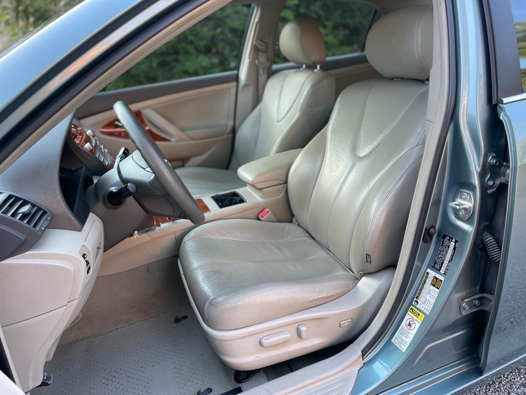 2009 Toyota Camry Image 13