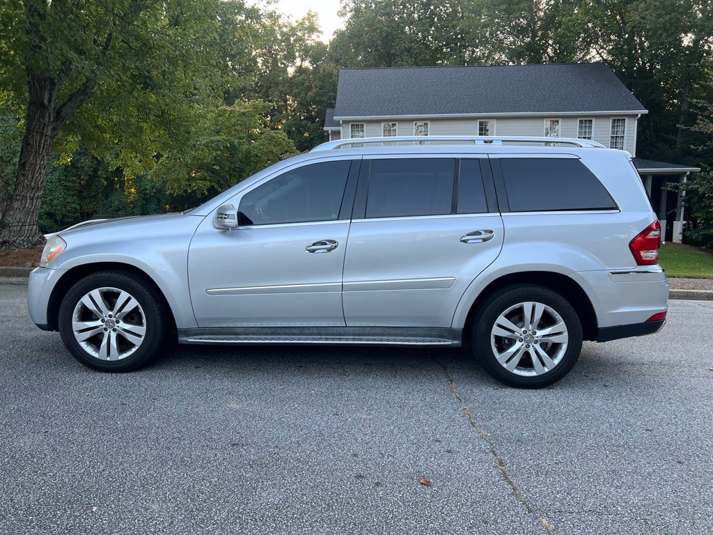 2012 Mercedes-Benz GL-Class Image 6