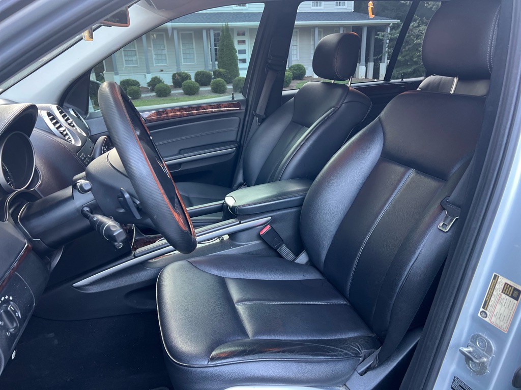 2012 Mercedes-Benz GL-Class Image 11