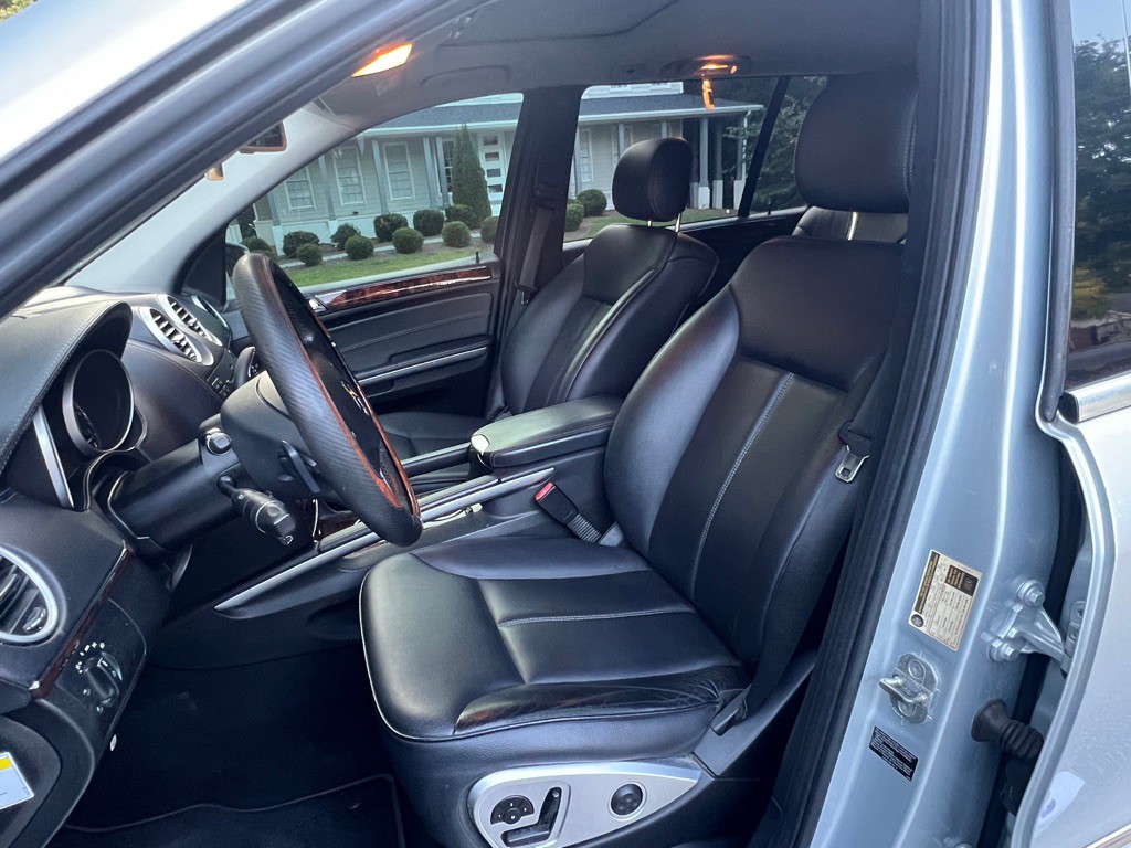 2012 Mercedes-Benz GL-Class Image 12