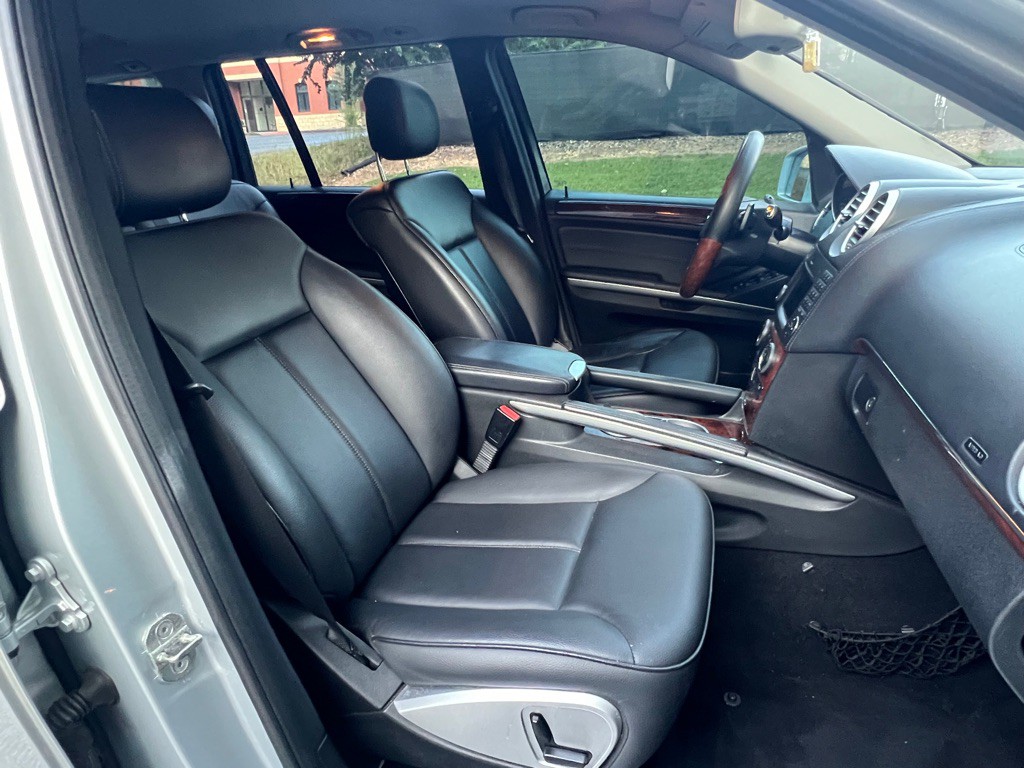 2012 Mercedes-Benz GL-Class Image 14