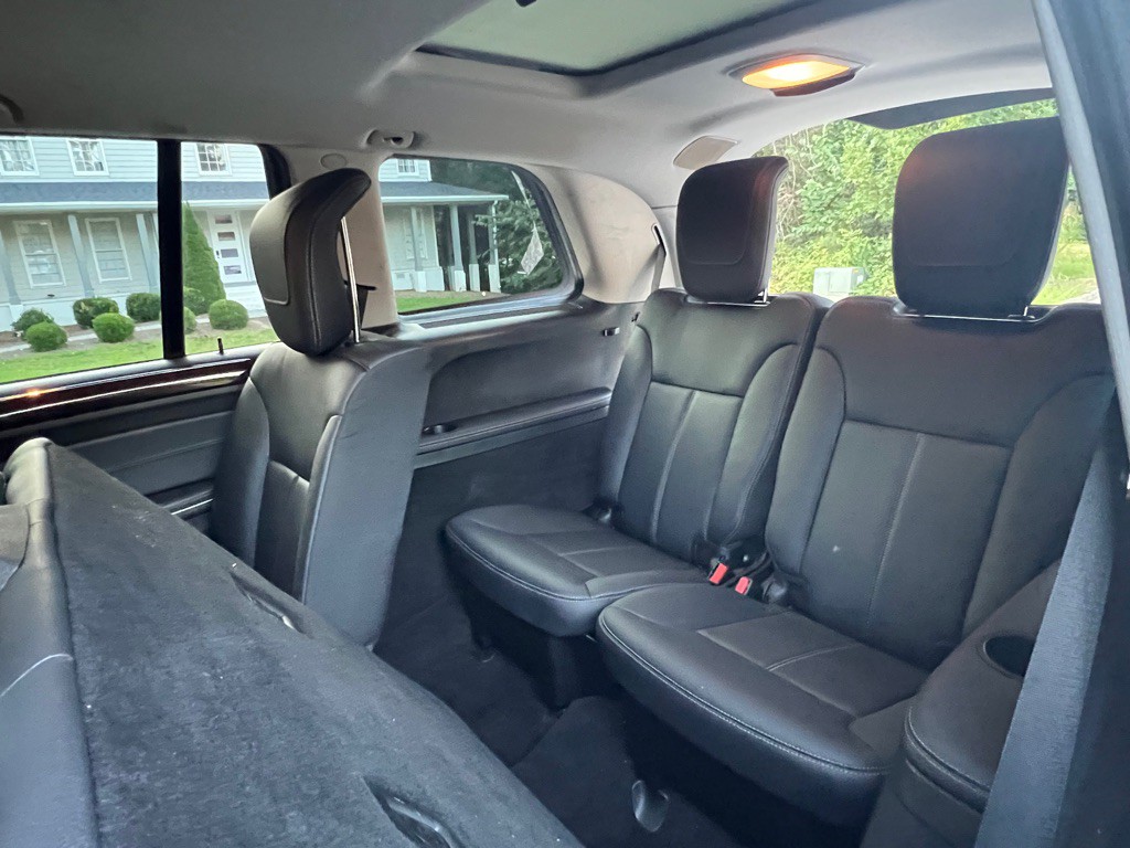 2012 Mercedes-Benz GL-Class Image 17