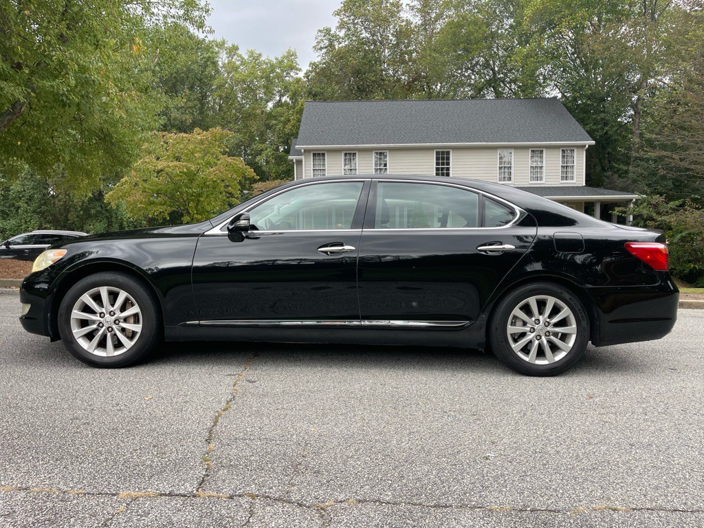 2010 Lexus LS 460 Image 10