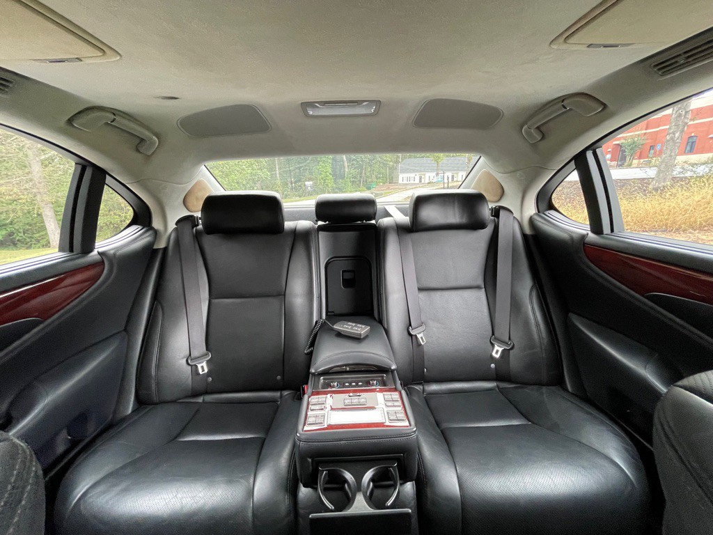 2010 Lexus LS 460 Image 29