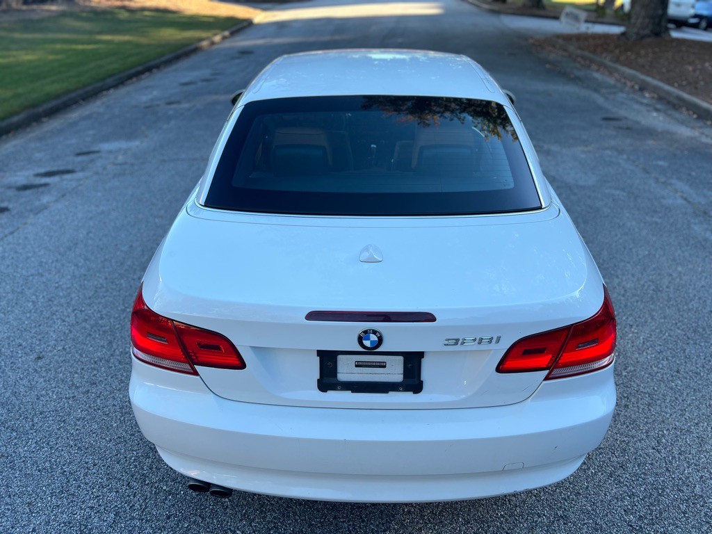 2008 BMW 3 Series Image 12