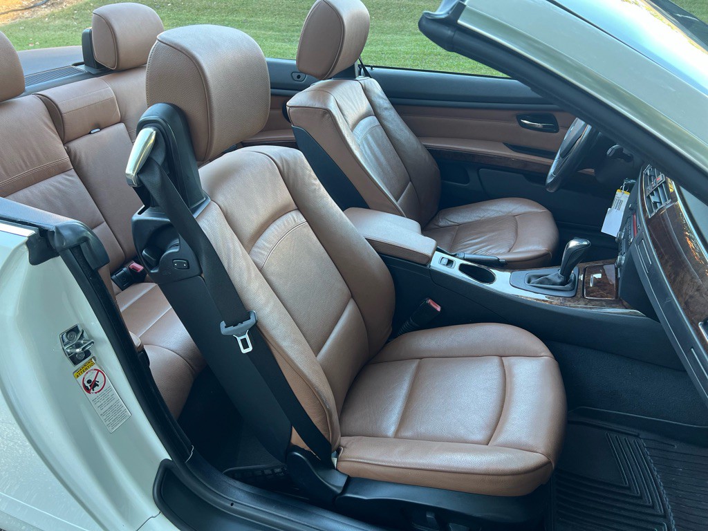 2008 BMW 3 Series Image 21