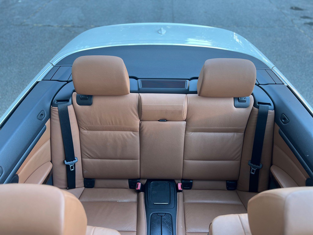 2008 BMW 3 Series Image 25