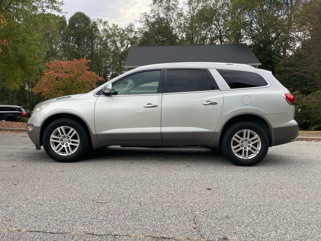 2012 Buick Enclave Image 2