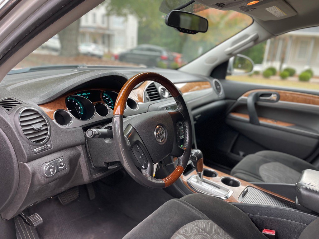 2012 Buick Enclave Image 11