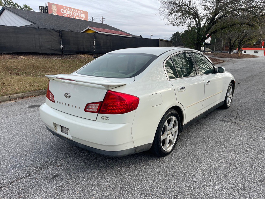 2003 INFINITI G35 Image 3