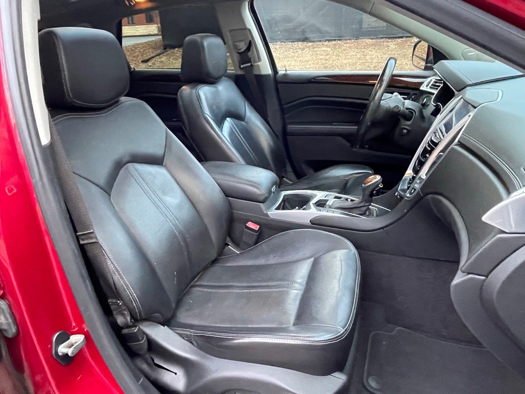 2015 Cadillac SRX Image 16