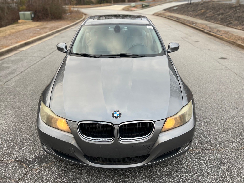 2011 BMW 3 Series Image 8