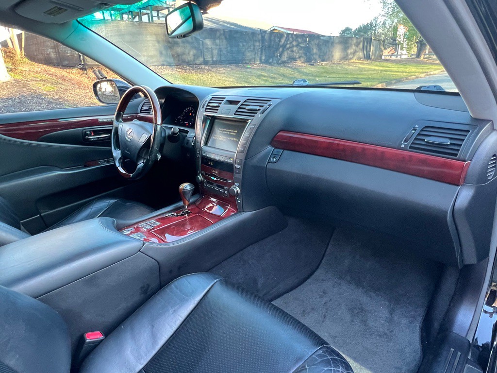 2008 Lexus LS 460 Image 13