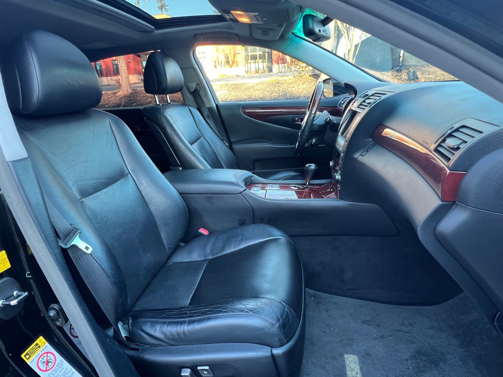 2008 Lexus LS 460 Image 14