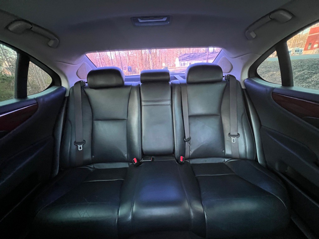 2008 Lexus LS 460 Image 17