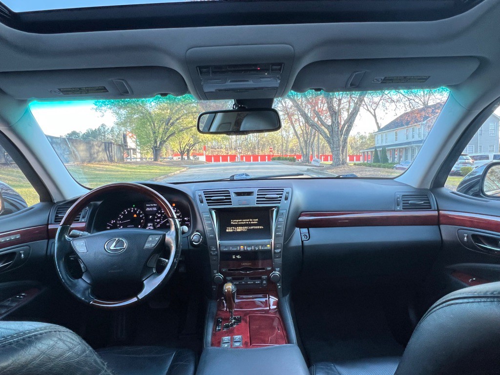 2008 Lexus LS 460 Image 18