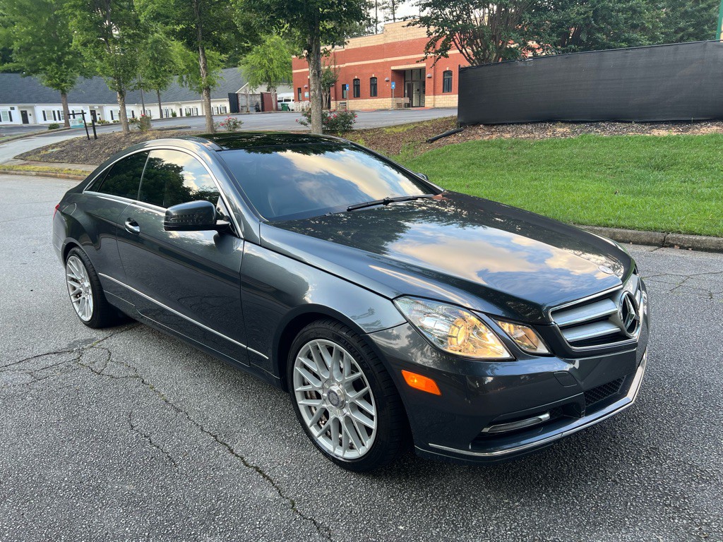 2013 Mercedes-Benz E-Class Image 1