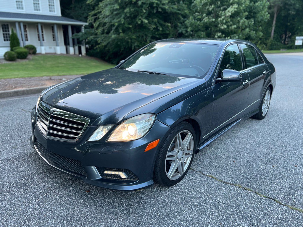 2010 Mercedes-Benz E-Class Image 10