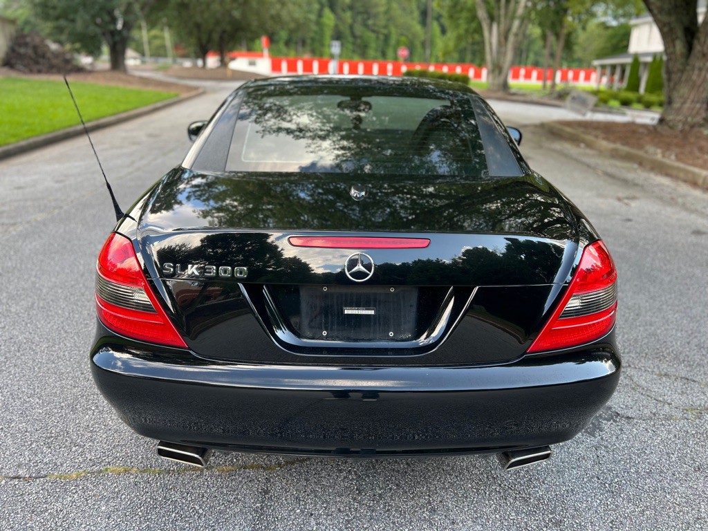 2009 Mercedes-Benz SLK-Class Image 11