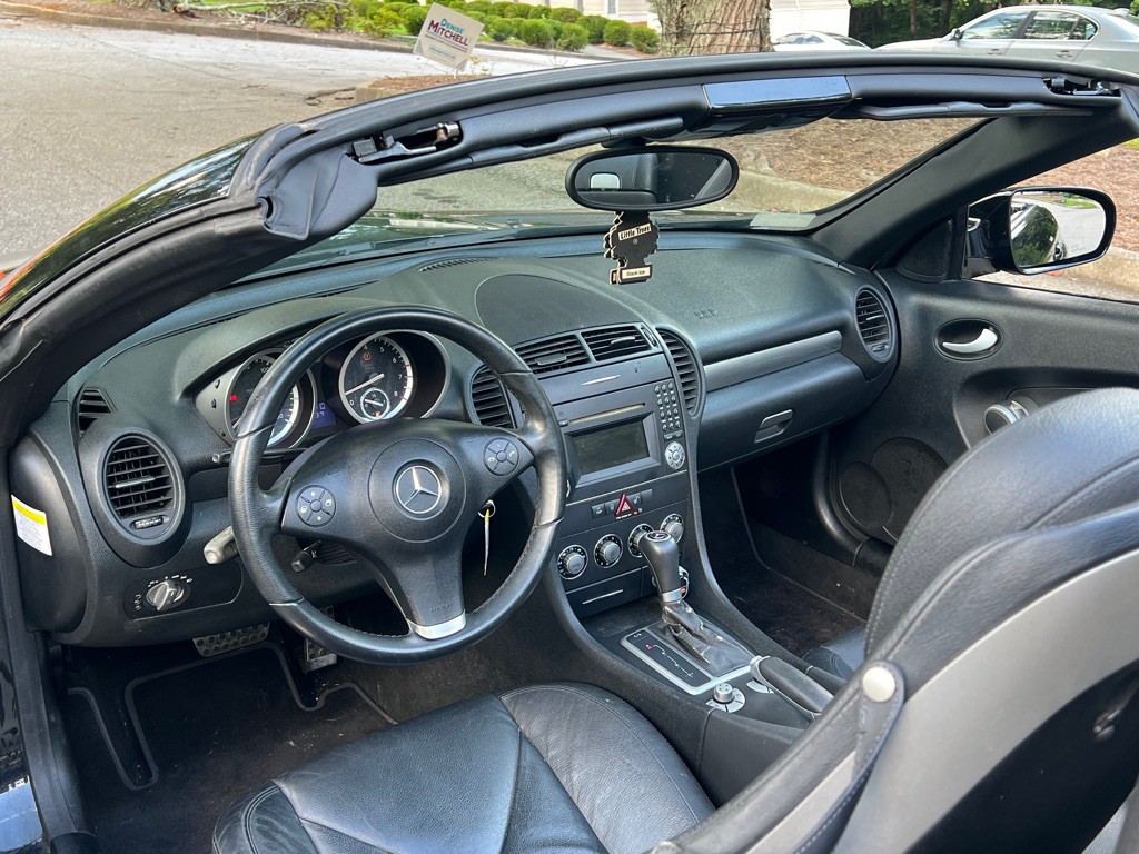 2009 Mercedes-Benz SLK-Class Image 17