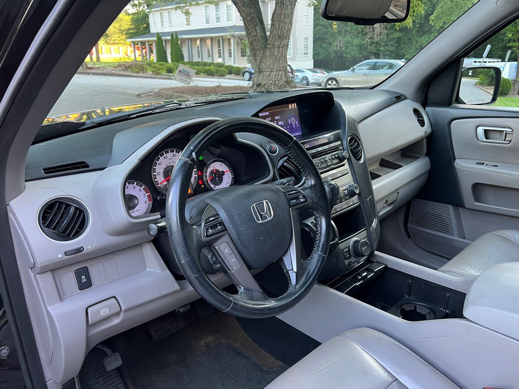 2015 Honda Pilot Image 11