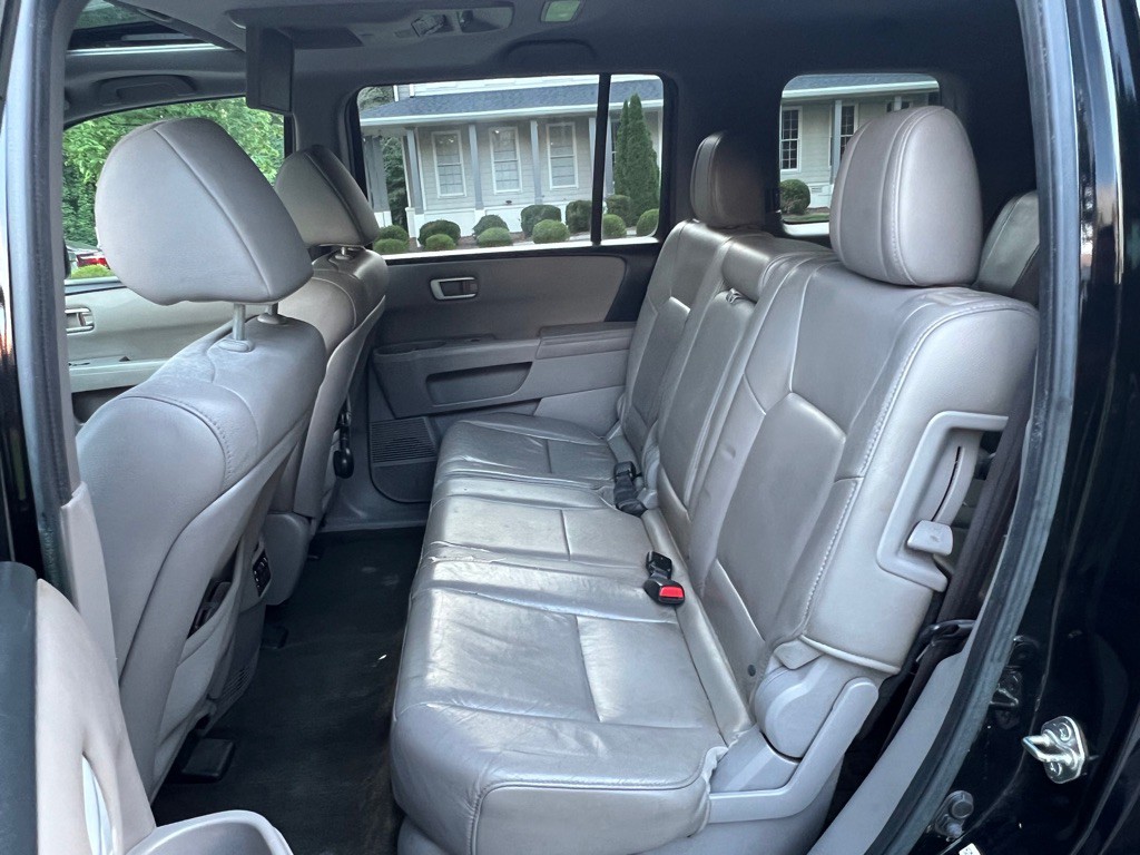 2015 Honda Pilot Image 12