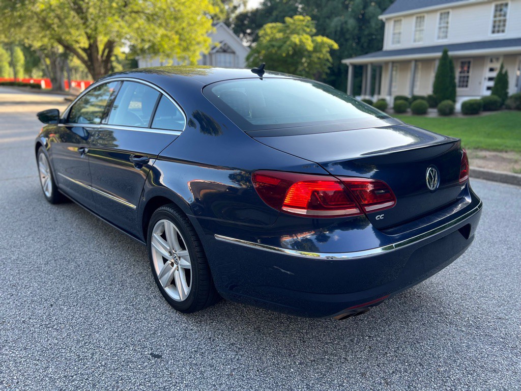 2015 Volkswagen CC Image 8