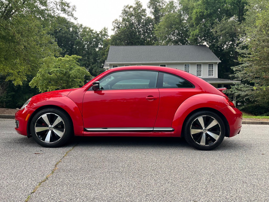 2013 Volkswagen Beetle Image 6