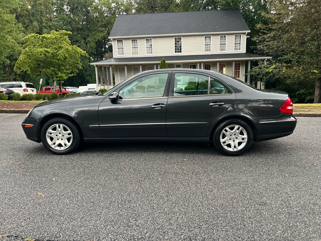 2003 Mercedes-Benz E-Class Image 6