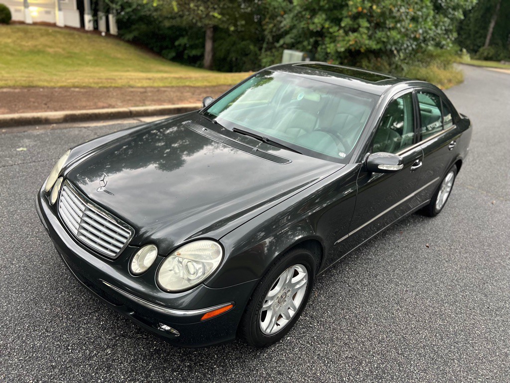 2003 Mercedes-Benz E-Class Image 8