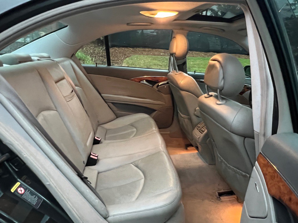 2003 Mercedes-Benz E-Class Image 13