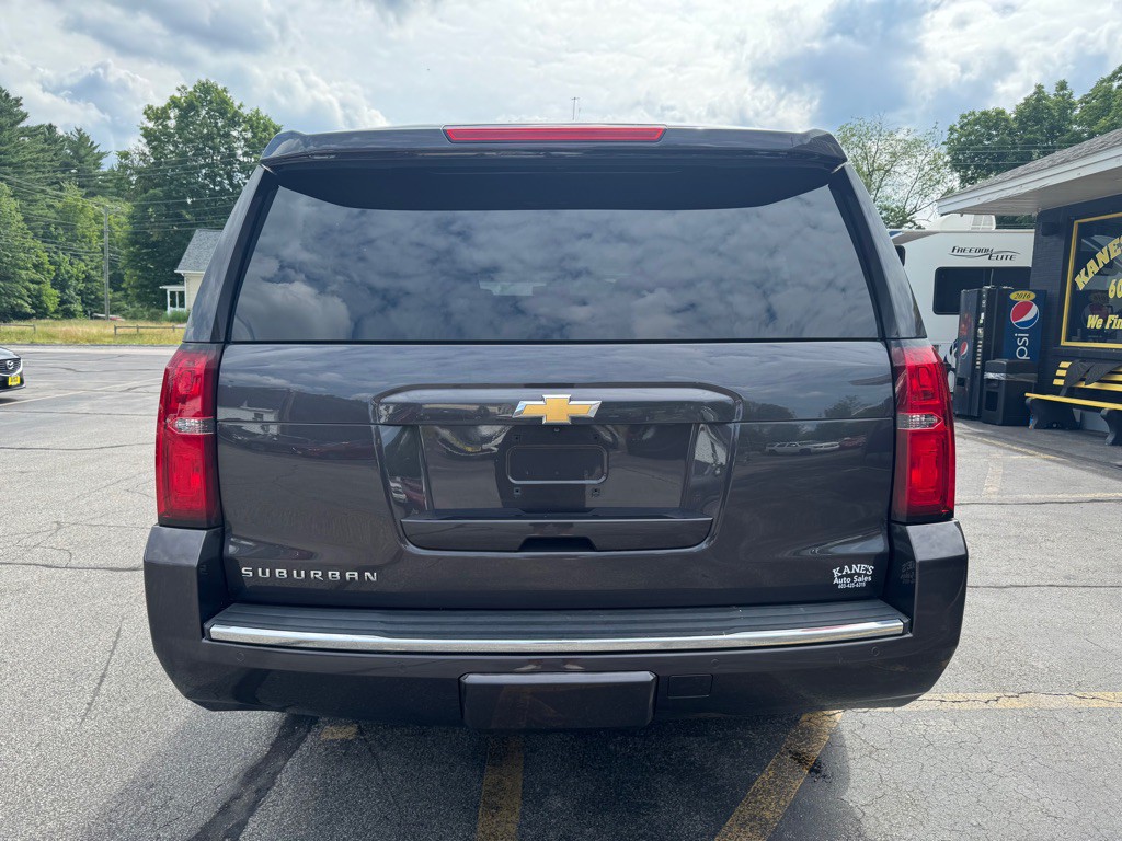 2016 Chevrolet Suburban Image 7