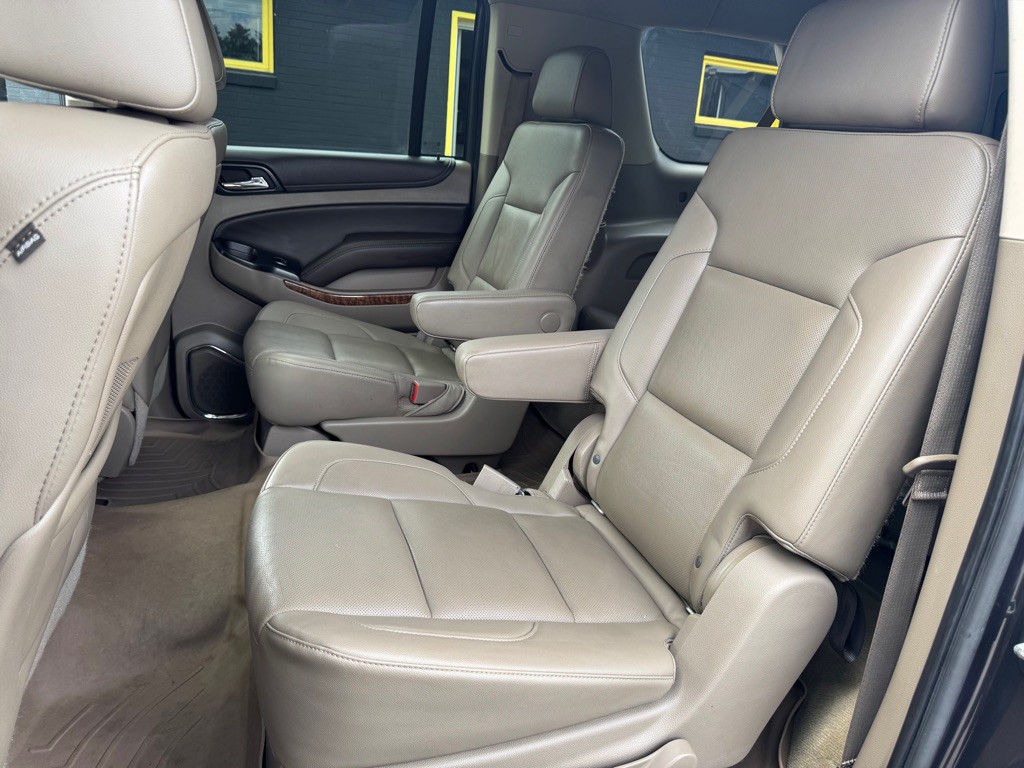 2016 Chevrolet Suburban Image 22