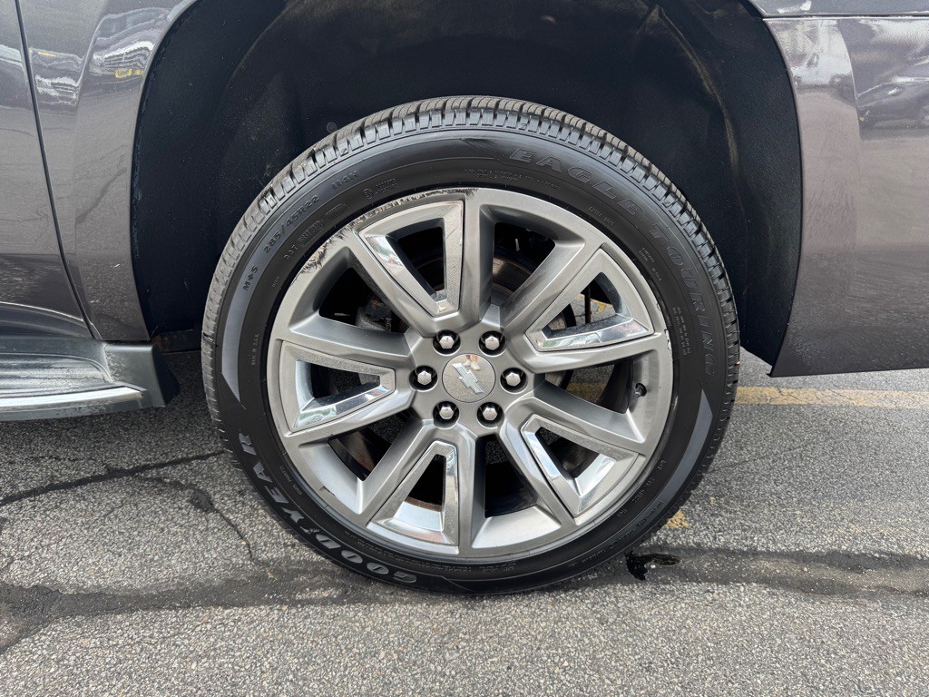 2016 Chevrolet Suburban Image 27