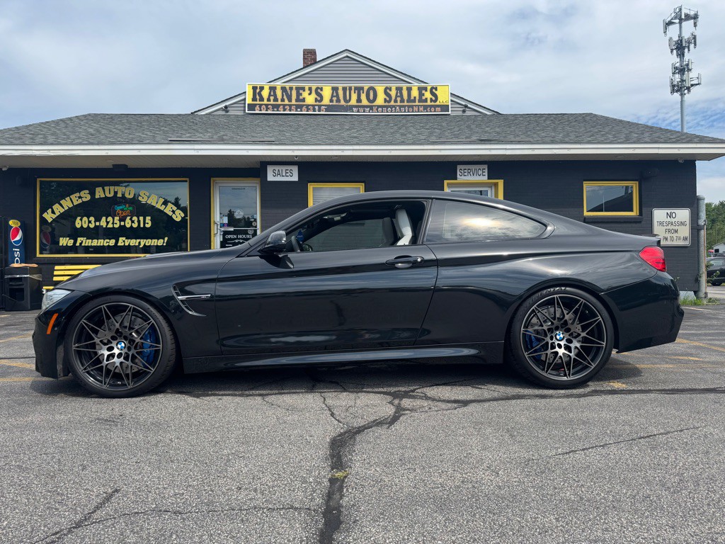 2015 BMW M4 Image 1