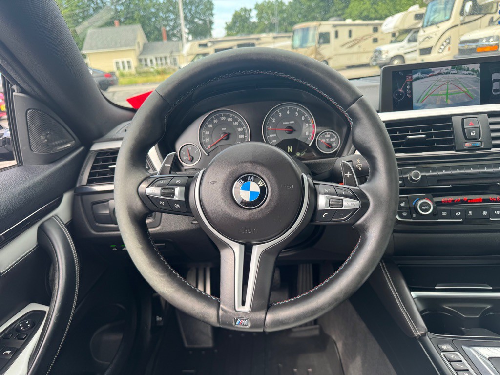 2015 BMW M4 Image 13