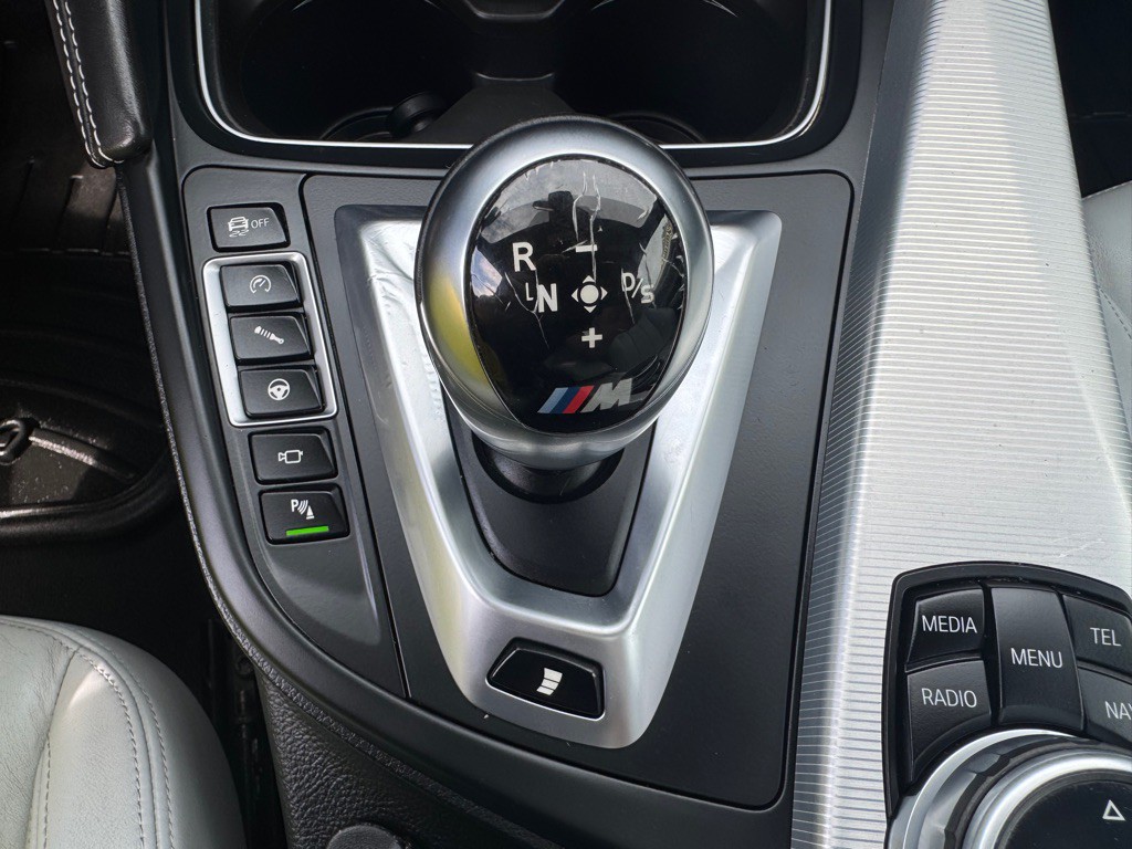 2015 BMW M4 Image 18