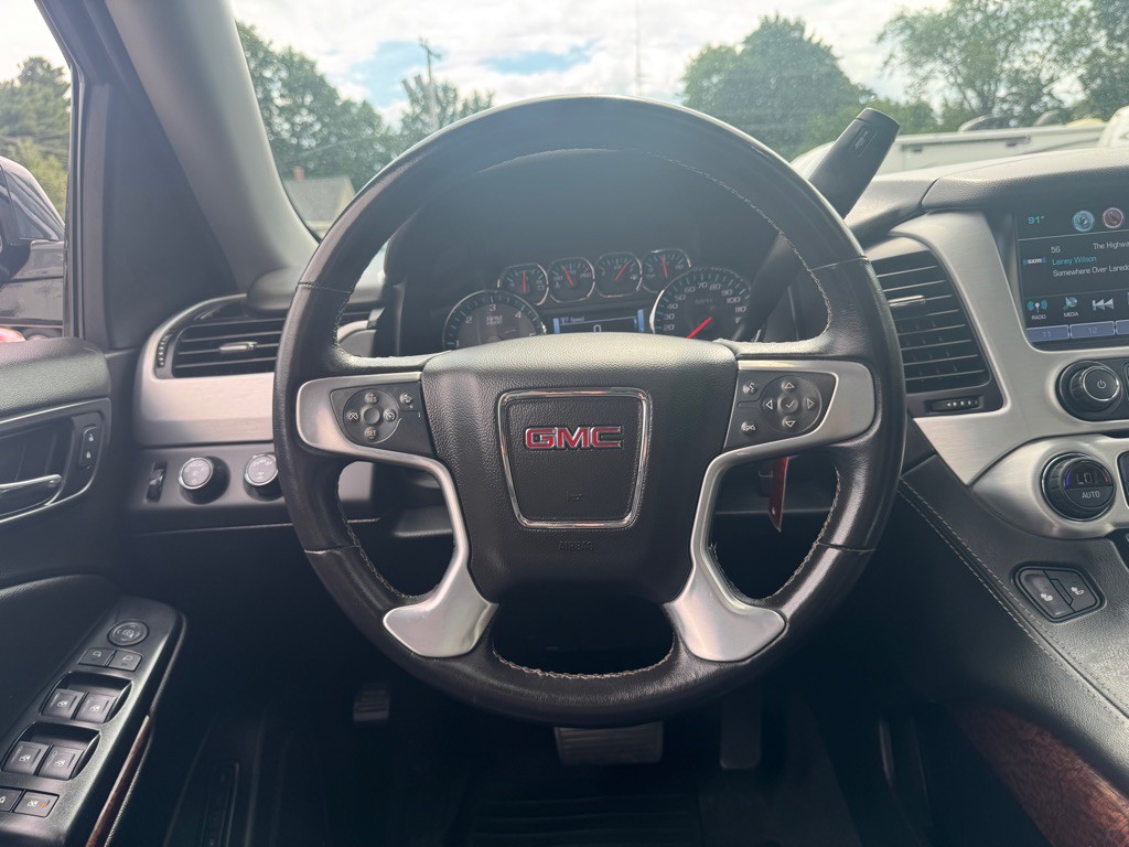 2020 GMC Yukon Image 16