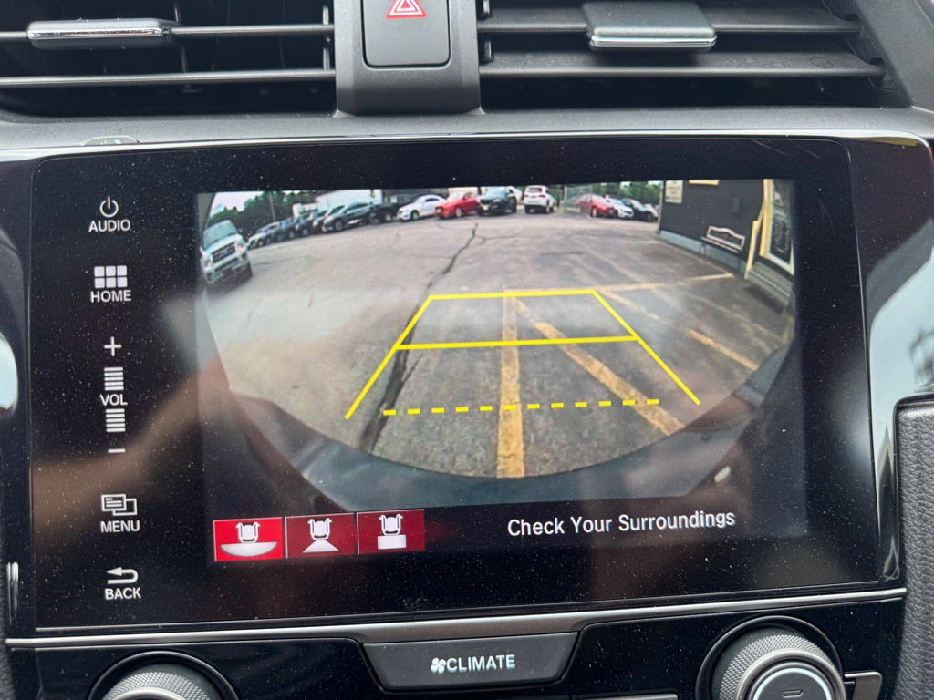 2018 Honda Civic Image 16