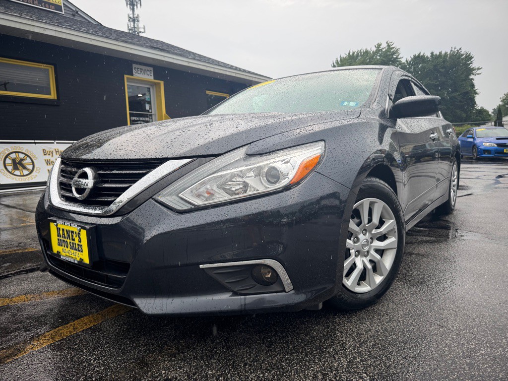 2017 Nissan Altima Image 2