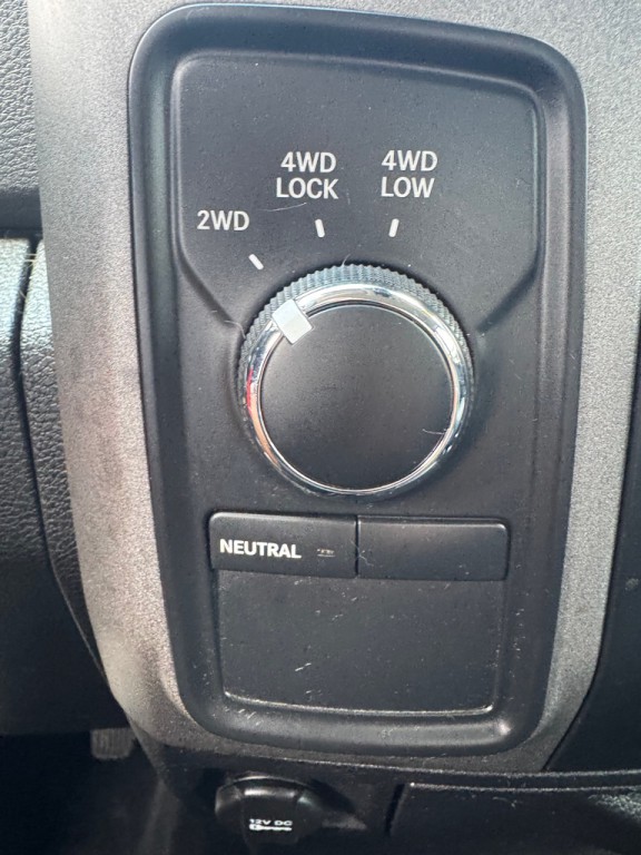 2015 RAM 2500 Image 17