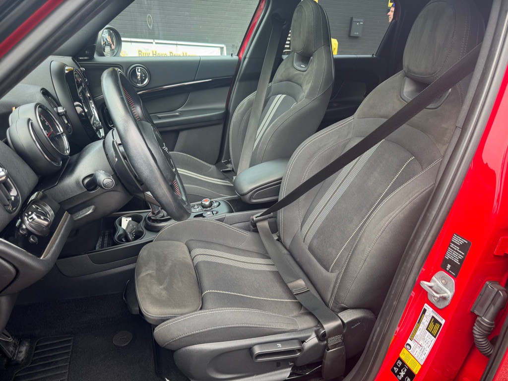 2019 MINI Cooper Image 12